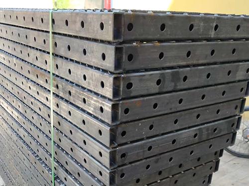 瓦楞型爬架網(wǎng)圖片4