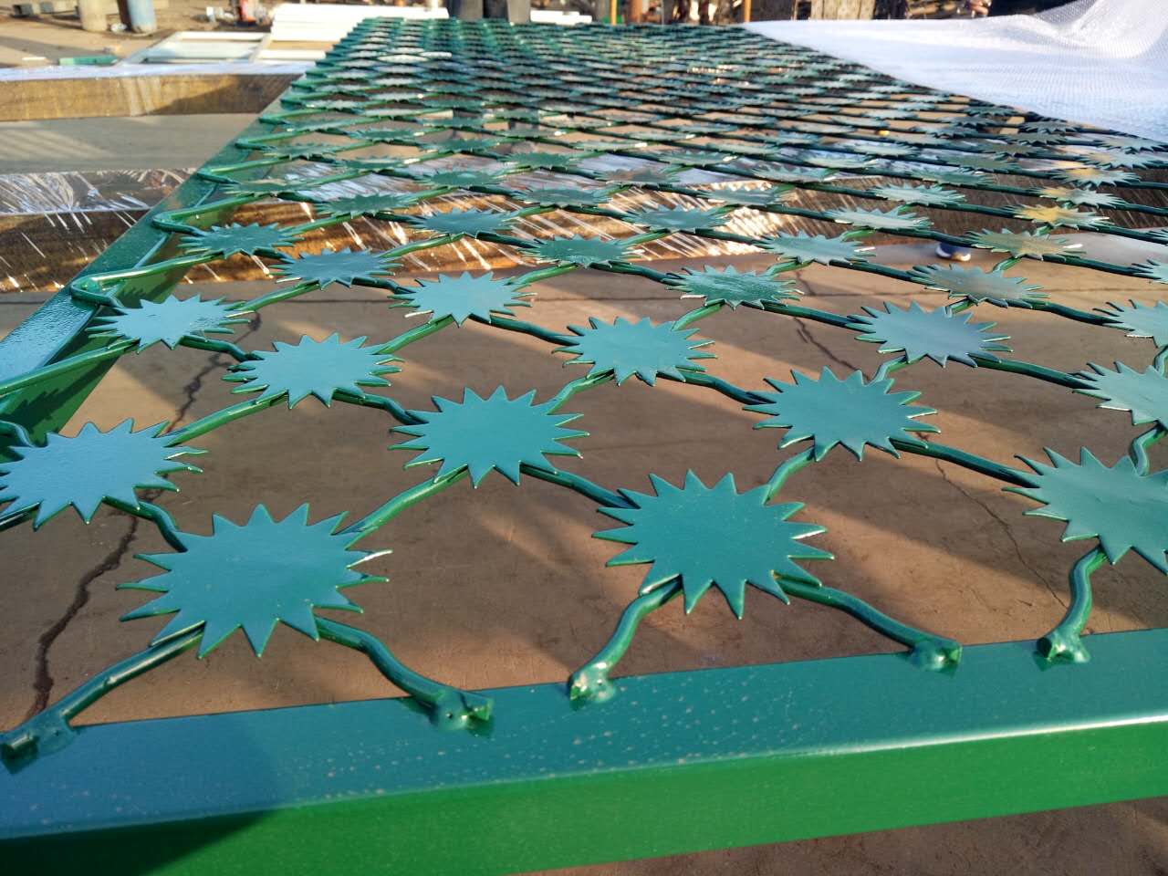 上海噴塑圍欄網(wǎng)圖片2