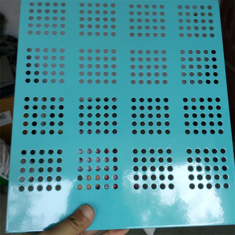 爬架金屬網(wǎng)片圖片2