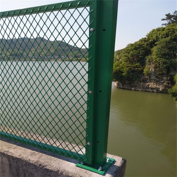 防拋網(wǎng)隔離柵圖片2