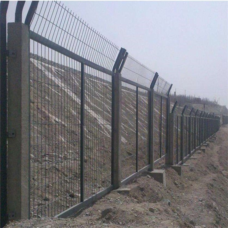 鐵路浸塑防護柵欄圖片1