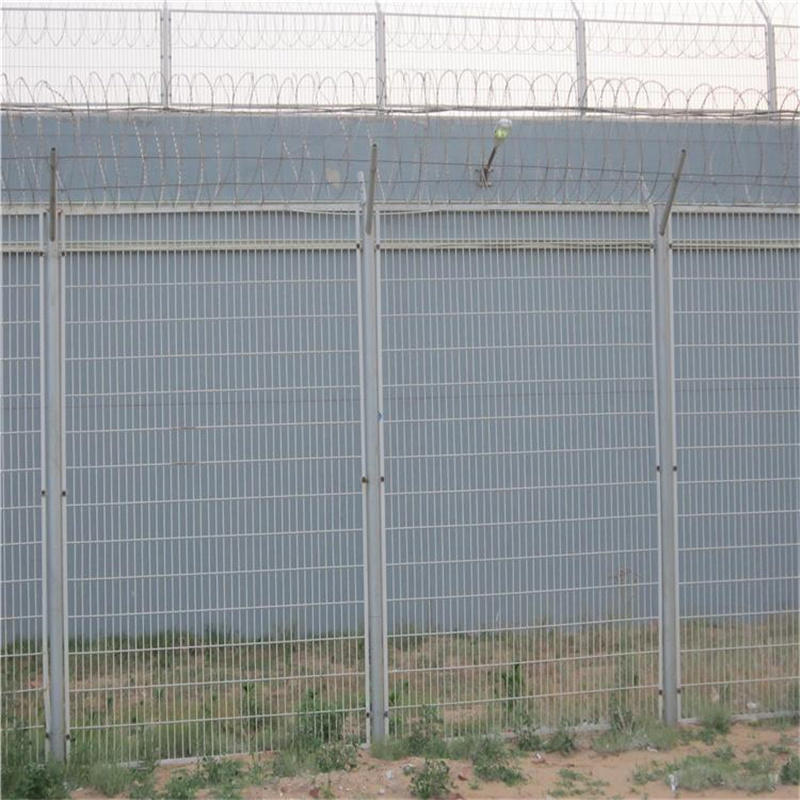 封閉式監(jiān)獄隔離網(wǎng)圖片4
