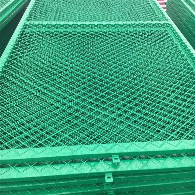 鋼板網防護柵欄圖片4