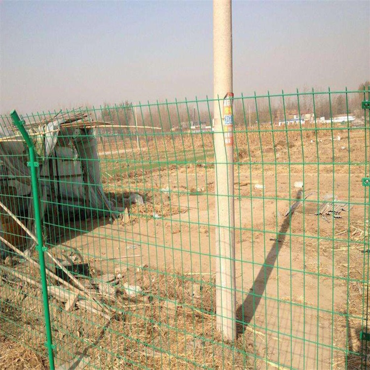 圍欄鐵絲網(wǎng)圖片1