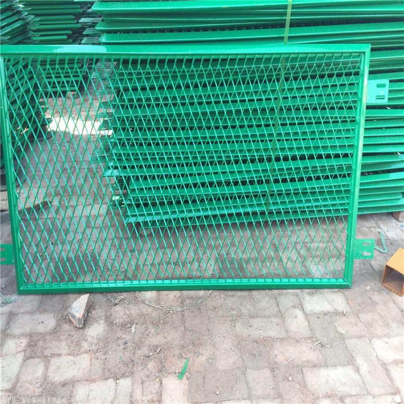 上海斜方孔高速公路護欄網