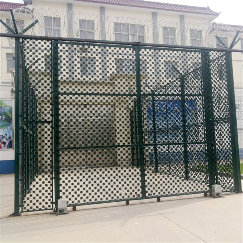 上海監獄沖壓刺隔離網圖片3