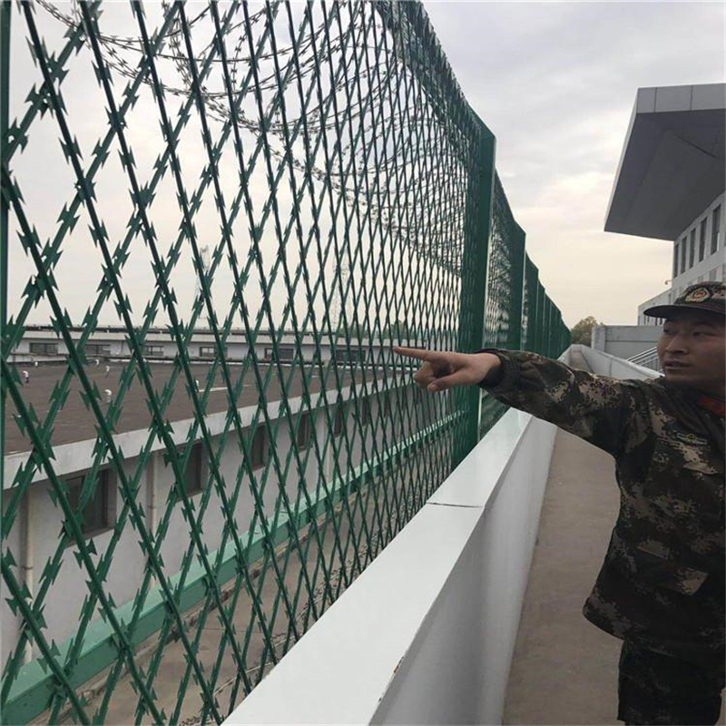 直線刀片隔離網圖片4