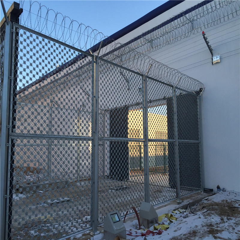 監(jiān)獄樓區(qū)隔離網(wǎng)圖片4