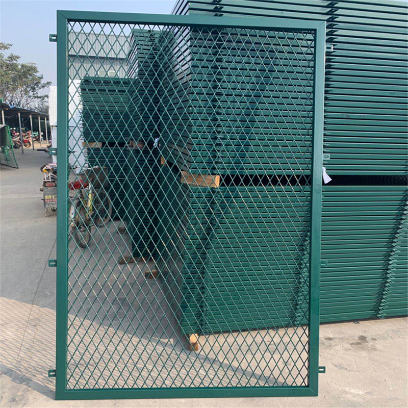 保稅區(qū)金屬檻柵式圍網(wǎng)圖片2