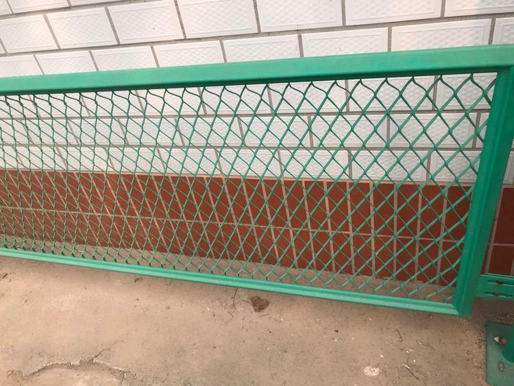 鋼板網護欄圖片4