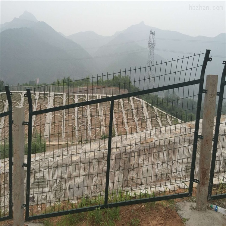 上海異性護(hù)欄網(wǎng)圖片4