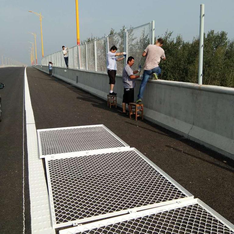 高速公路護欄網