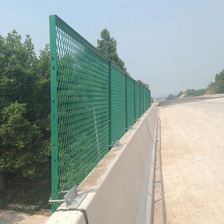 上海高速公路隔離網圖片2