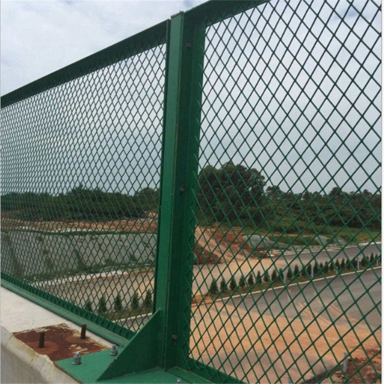 上海高速公路隔離網圖片4