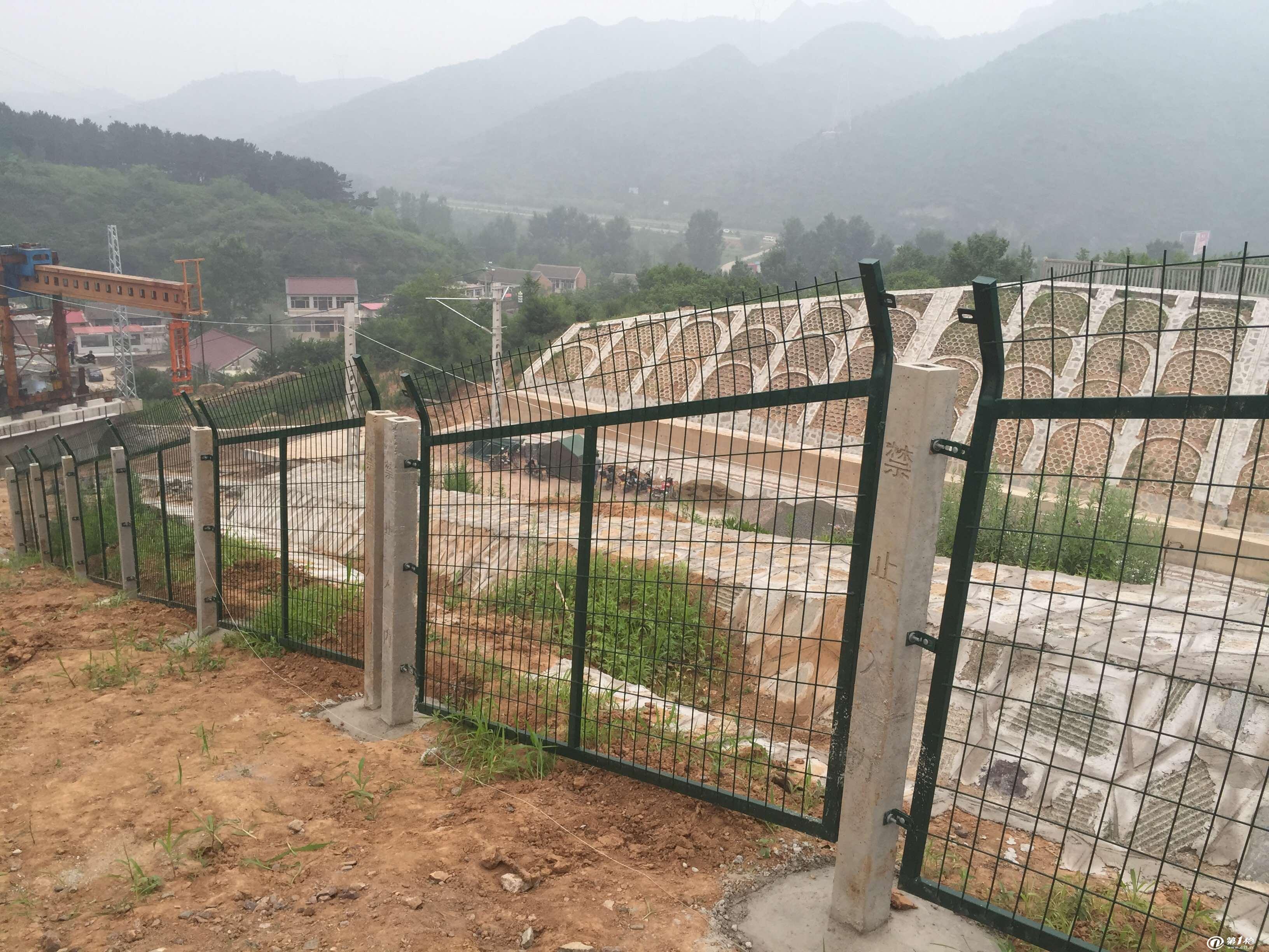 鐵路專用防護(hù)網(wǎng)圖片2