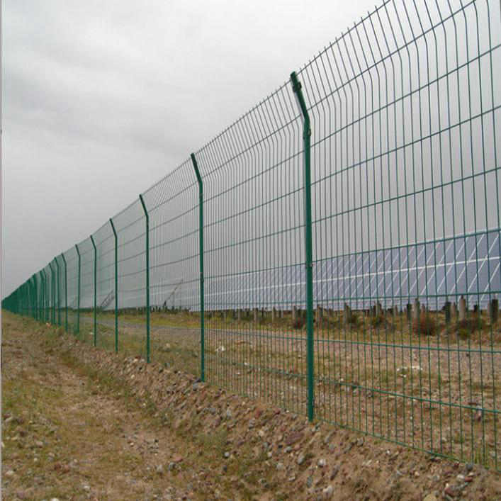 光伏發(fā)電站圍欄網(wǎng)圖片4