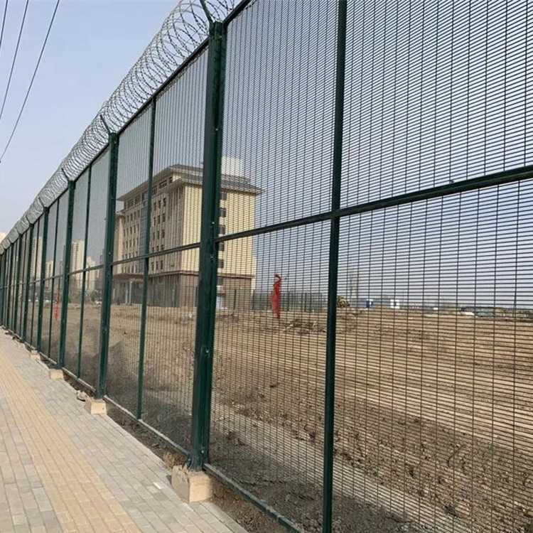 監(jiān)獄隔離網(wǎng)圖片4